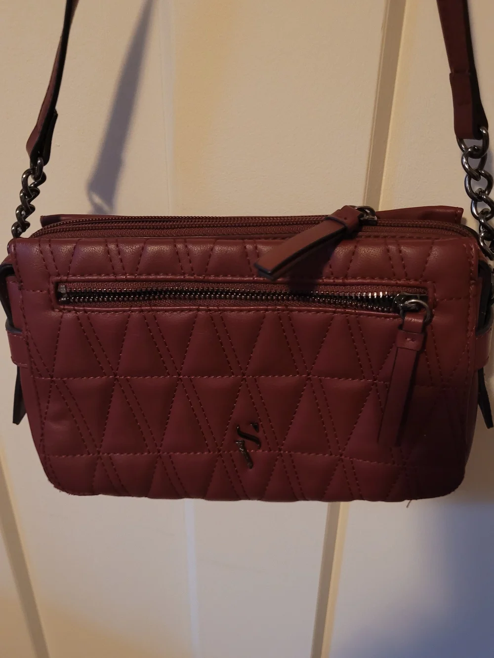 Simply Vera Vera Wang Quilted Crossbody in Burgundy